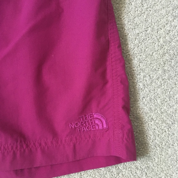 The North Face Women's Shorts - Picture 2 of 7
